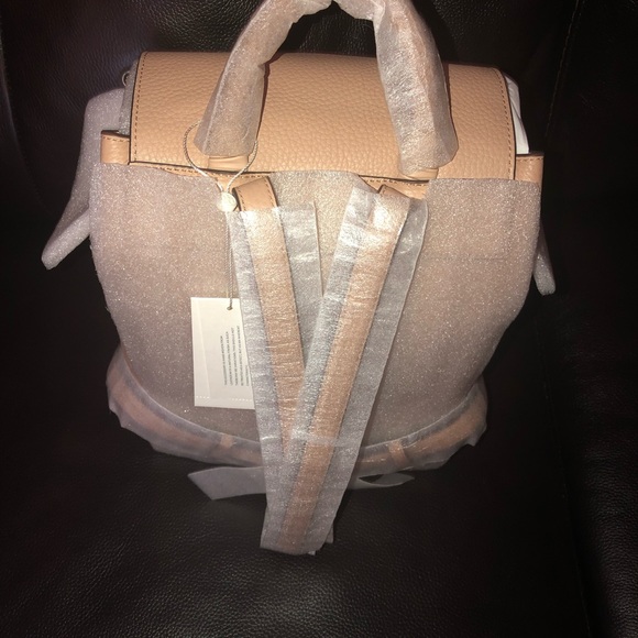 Tory Burch Taylor Backpack - Picture 4 of 8